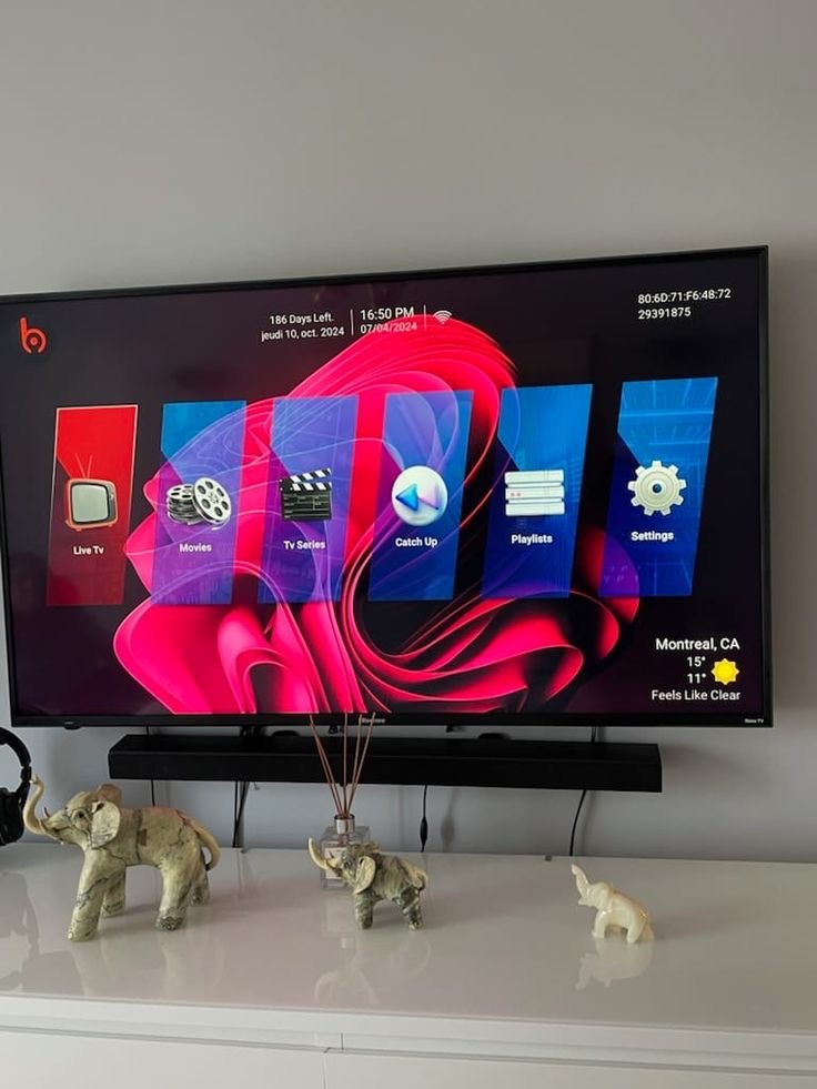 Het TiviOne-startscherm op een Smart TV